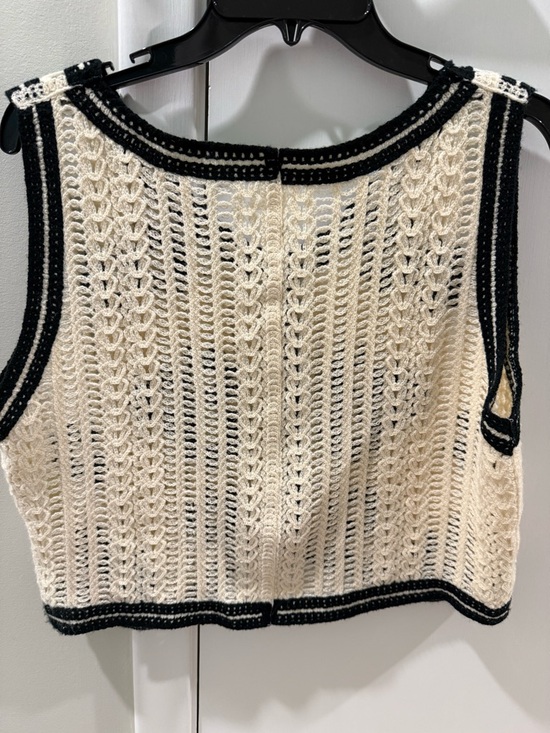 Crocheted Floral Button-Front Vest in Cream and Black - Picture 2 of 4